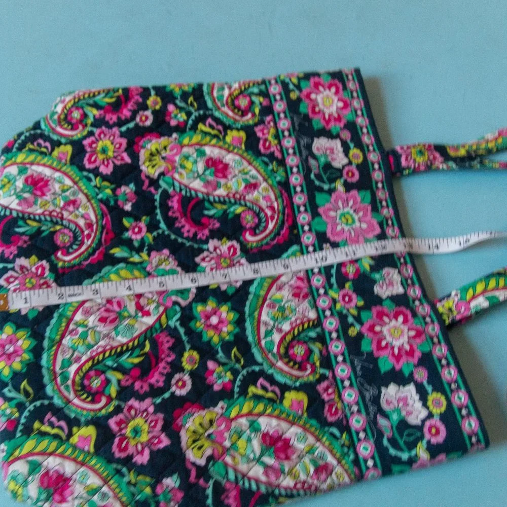 LIKE NEW Vera Bradley Petal Paisley Quilted Floral Large Shoulder Tote Bag